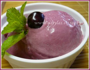tresnova-zmrzlina-s-jogurtem.jpg